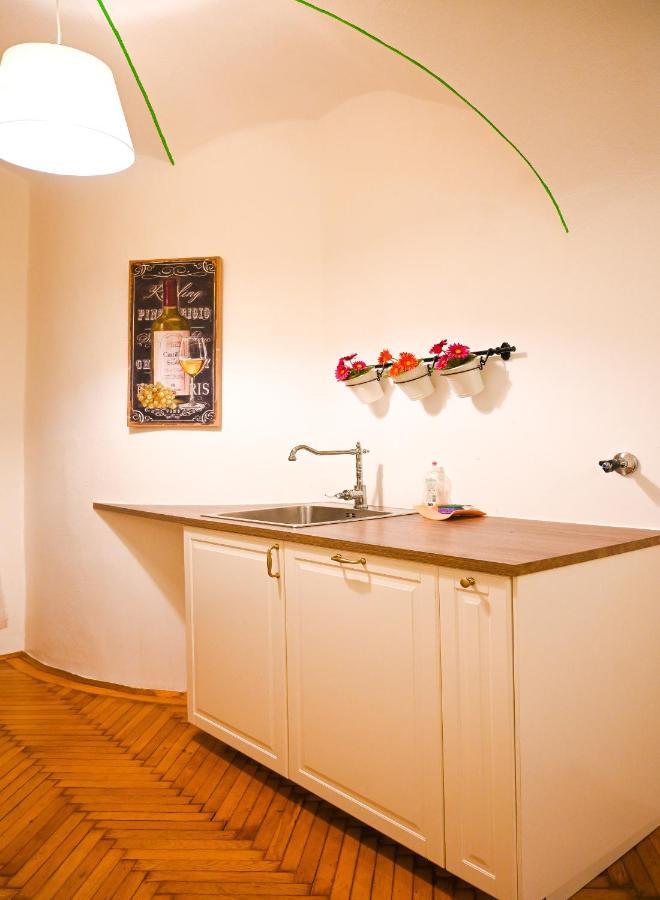 Breathtaking Stadtpark Apartment